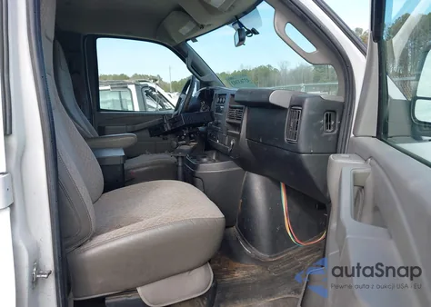 2016 Chevrolet Express 2500 Work Van z USA, uszkodzony, nr VIN 1GCWGAFF7G1334974